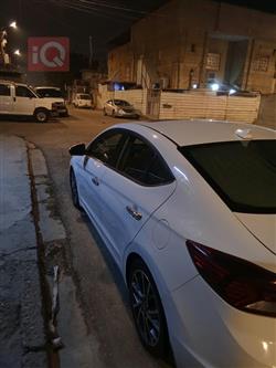 هیوندای ئەلەنترا